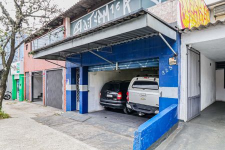 Casa à venda com 120m², 2 quartos e 4 vagasFachada