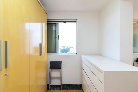Apartamento à venda com 70m², 1 quarto e 2 vagas Apartamento à venda com 70m², 1 quarto e 2 vagasSuíte