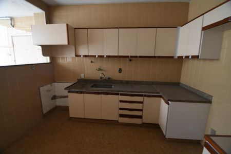 Apartamento à venda com 156m², 3 quartos e 1 vagaCozinha