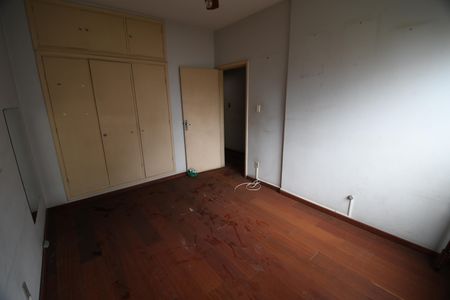 Apartamento à venda com 156m², 3 quartos e 1 vagaQuarto 2