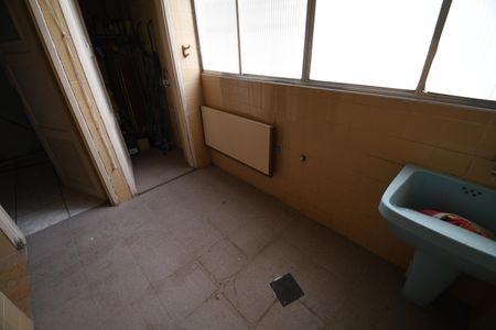 Apartamento à venda com 156m², 3 quartos e 1 vagaÁrea de Serviço