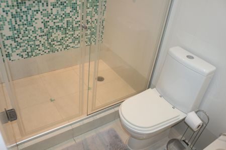 Apartamento à venda com 220m², 4 quartos e 3 vagasBanheiro da Suíte 2