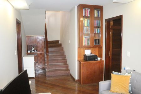 Apartamento à venda com 220m², 4 quartos e 3 vagasSala de TV