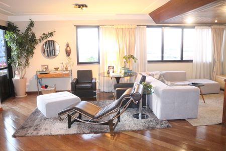 Apartamento à venda com 220m², 4 quartos e 3 vagasSala