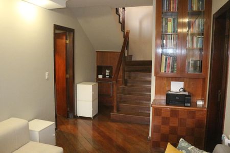 Apartamento à venda com 220m², 4 quartos e 3 vagasSala de TV