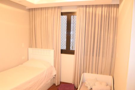 Apartamento à venda com 220m², 4 quartos e 3 vagasSuíte 2