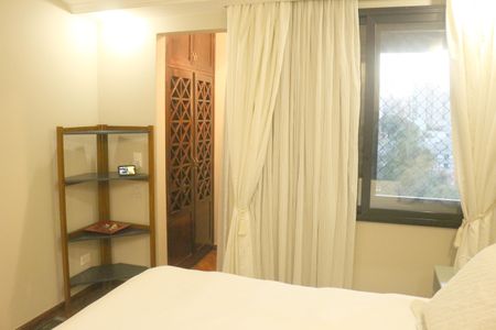 Apartamento à venda com 220m², 4 quartos e 3 vagasSuíte 1