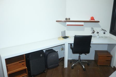 Apartamento à venda com 220m², 4 quartos e 3 vagasQuarto 1