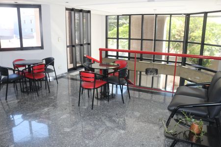 Apartamento à venda com 220m², 4 quartos e 3 vagasÁrea comum - Salão de festas