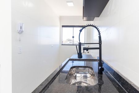 Apartamento à venda com 59m², 2 quartos e 1 vaga Apartamento à venda com 59m², 2 quartos e 1 vagaCozinha e Área de Serviço