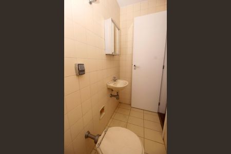 Apartamento à venda com 189m², 3 quartos e 3 vagasBanheiro de Serviço