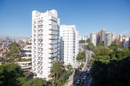 Apartamento à venda com 189m², 3 quartos e 3 vagasVista da Suíte