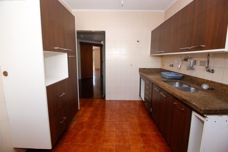 Apartamento à venda com 189m², 3 quartos e 3 vagasCozinha
