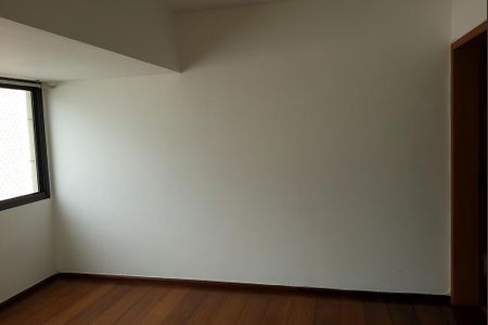 Apartamento à venda com 120m², 3 quartos e 2 vagasFoto 02