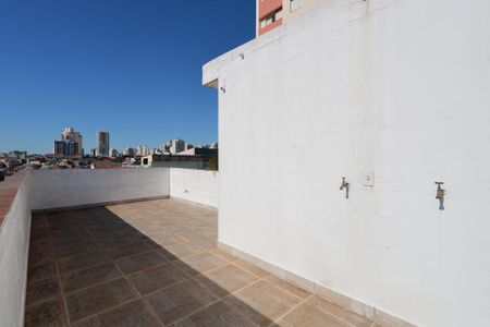 Casa à venda com 250m², 3 quartos e 5 vagas Casa à venda com 250m², 3 quartos e 5 vagasTerraço