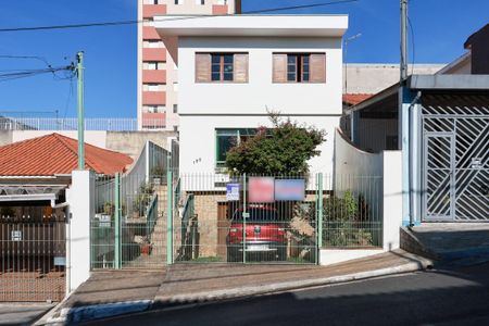 Casa à venda com 250m², 3 quartos e 5 vagas Casa à venda com 250m², 3 quartos e 5 vagasFachada + plaquinha