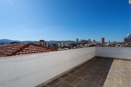 Casa à venda com 250m², 3 quartos e 5 vagas Casa à venda com 250m², 3 quartos e 5 vagasTerraço