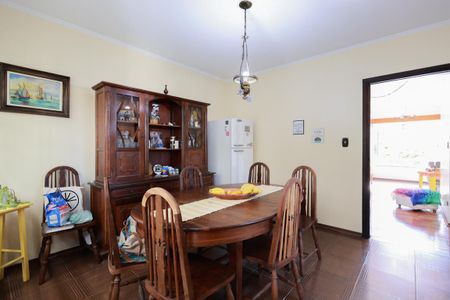 Casa à venda com 250m², 3 quartos e 5 vagas Casa à venda com 250m², 3 quartos e 5 vagasCopa