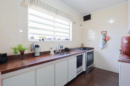 Casa à venda com 250m², 3 quartos e 5 vagas Casa à venda com 250m², 3 quartos e 5 vagasCozinha