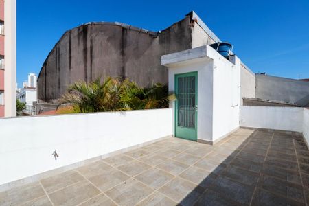 Casa à venda com 250m², 3 quartos e 5 vagas Casa à venda com 250m², 3 quartos e 5 vagasTerraço