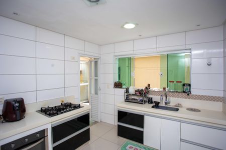 Apartamento à venda com 110m², 2 quartos e 1 vagaCozinha