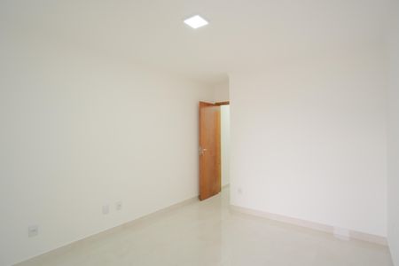 Casa à venda com 140m², 3 quartos e 4 vagasSuíte