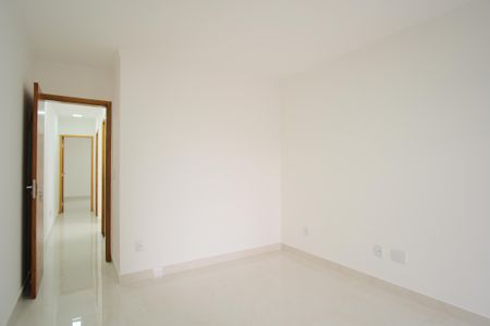 Casa à venda com 140m², 3 quartos e 4 vagasSuíte