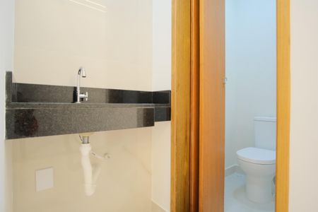 Casa à venda com 140m², 3 quartos e 4 vagasLavabo