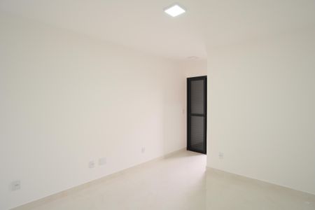 Casa à venda com 140m², 3 quartos e 4 vagasSuíte