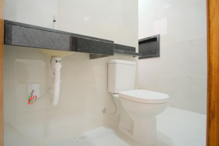 Casa à venda com 140m², 3 quartos e 4 vagasBanheiro Social