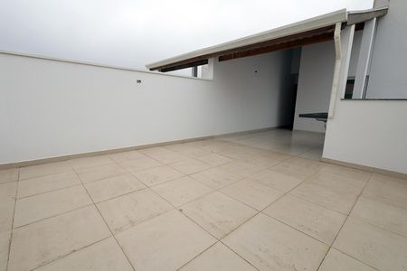 Apartamento à venda com 100m², 2 quartos e 2 vagasCobertura