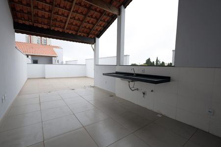 Apartamento à venda com 98m², 2 quartos e 2 vagasCobertura