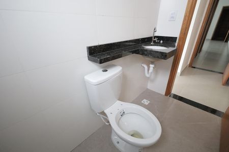 Apartamento à venda com 100m², 2 quartos e 2 vagasBanheiro da Suíte