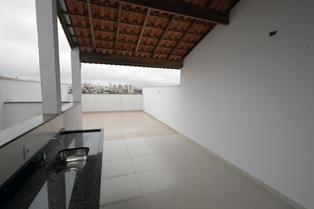 Apartamento à venda com 98m², 2 quartos e 2 vagasCobertura