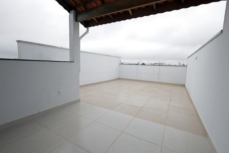 Apartamento à venda com 98m², 2 quartos e 2 vagasCobertura
