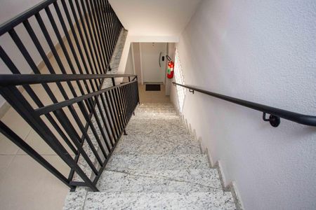 Apartamento para alugar com 124m², 2 quartos e 1 vagaEscada