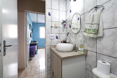 Apartamento à venda com 60m², 3 quartos e 1 vaga Apartamento à venda com 60m², 3 quartos e 1 vagaBanheiro