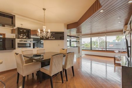 Apartamento à venda com 134m², 2 quartos e 1 vaga Apartamento à venda com 134m², 2 quartos e 1 vagaSala