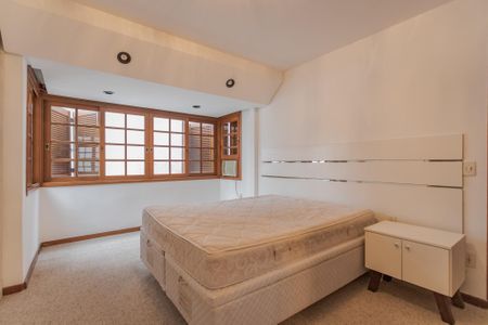 Apartamento à venda com 134m², 2 quartos e 1 vaga Apartamento à venda com 134m², 2 quartos e 1 vagaQuarto 1