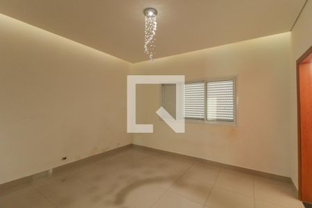 Casa à venda com 178m², 3 quartos e 4 vagasSuíte 2 Edícula