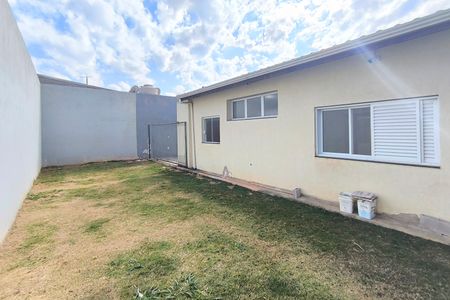 Casa à venda com 178m², 3 quartos e 4 vagasQuintal