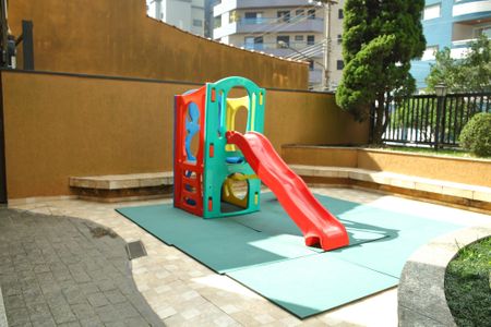 Apartamento para alugar com 78m², 3 quartos e 2 vagasÁrea comum - Playground