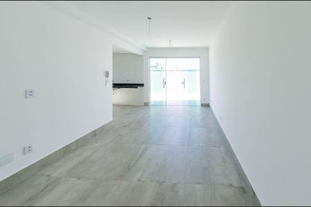 Apartamento à venda com 105m², 2 quartos e 2 vagasSala