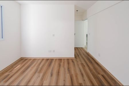 Apartamento à venda com 105m², 2 quartos e 2 vagasSuíte