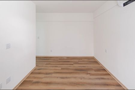 Apartamento à venda com 105m², 2 quartos e 2 vagasSuíte