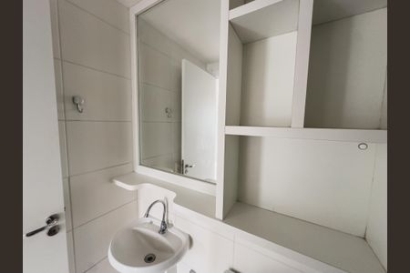 Apartamento para alugar com 35m², 2 quartos e sem vaga Apartamento para alugar com 35m², 2 quartos e sem vagaBanheiro Social
