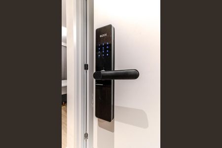 Studio à venda com 27m², 1 quarto e sem vagaFechadura Eletrônica