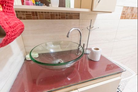 Casa à venda com 280m², 3 quartos e 2 vagasBanheiro 2