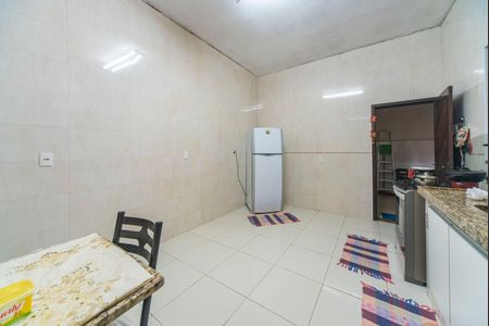 Casa à venda com 280m², 3 quartos e 2 vagas Casa à venda com 280m², 3 quartos e 2 vagasCozinha