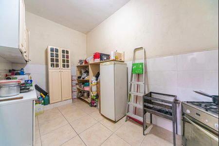 Casa à venda com 280m², 3 quartos e 2 vagasDespensa